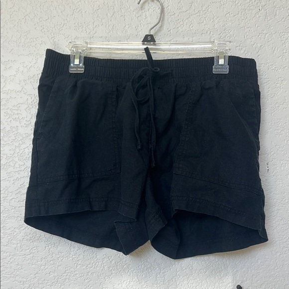 Isabel Maternity by Ingrid and Isabel Shorts Linen Black size Medium - Picture 4 of 10